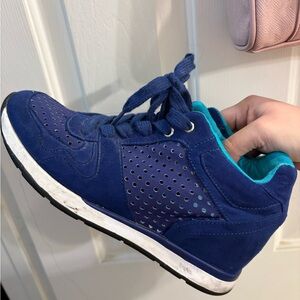 Guess Wedge Blue Women's Sneakers sz 7.5